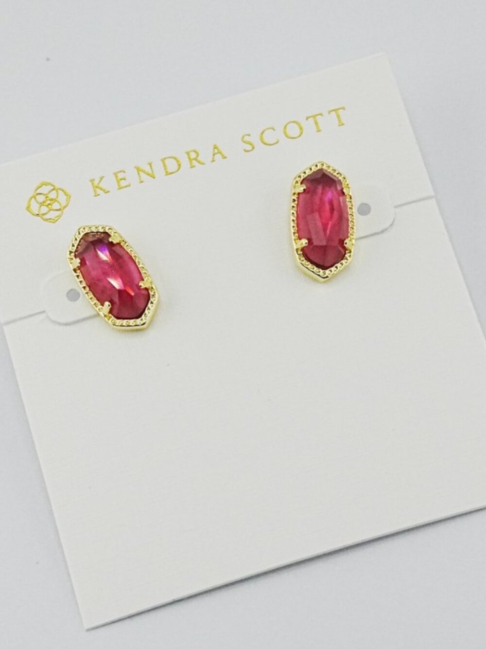 Kendra Scott Fuchsia Glass Shell Stud Earrings
